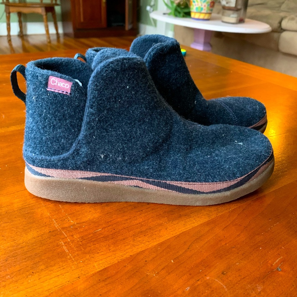 CHACO slippers